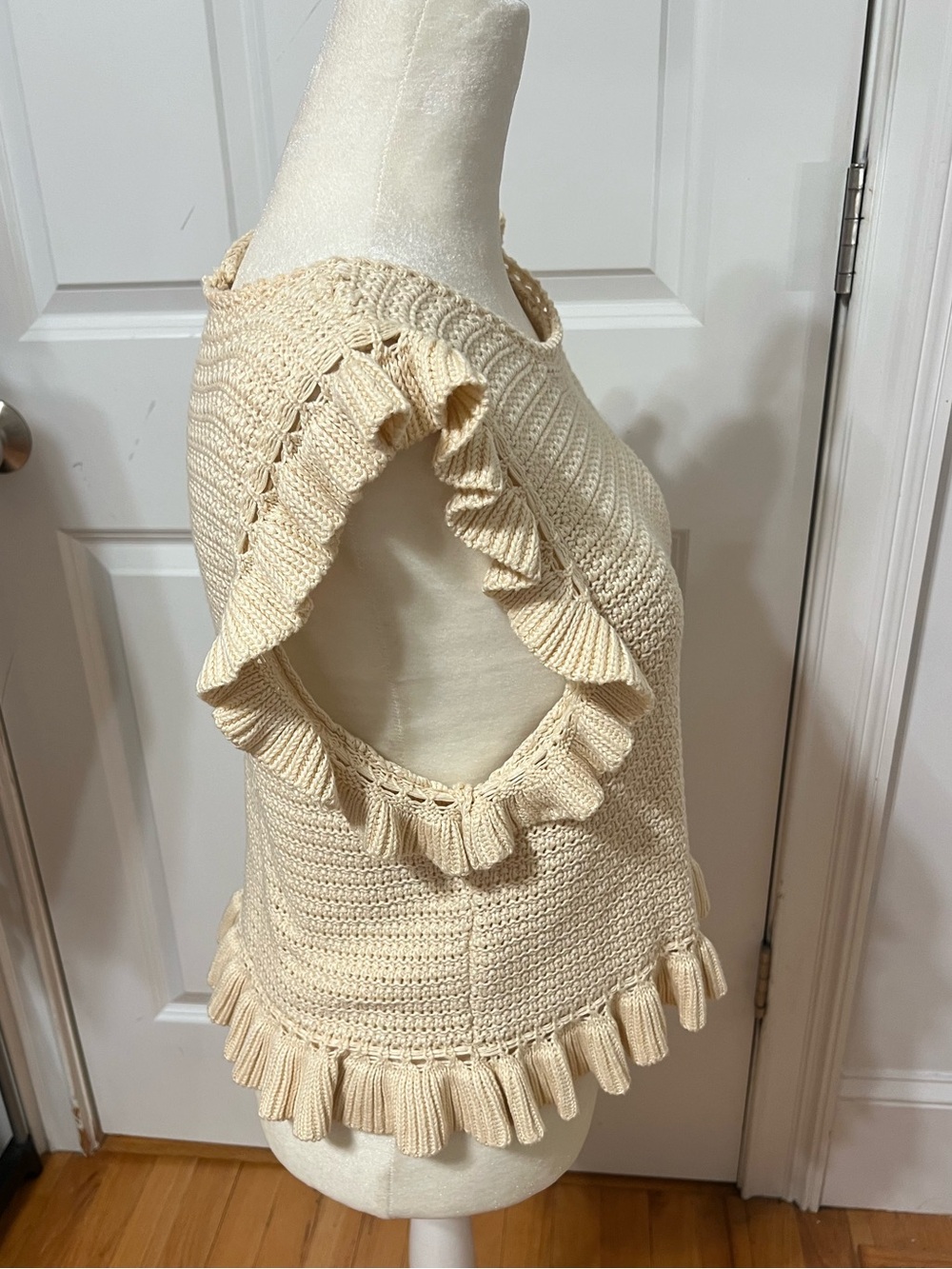 Crochet Ruffle Tank Top - Picture 5 of 6